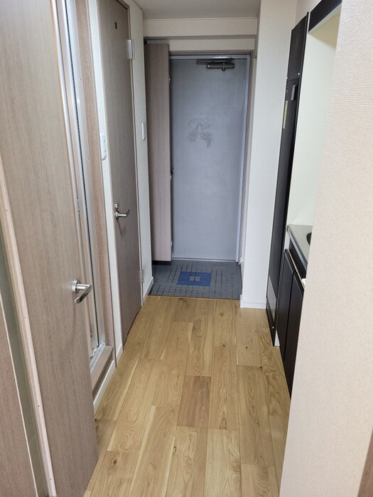 物件内観写真9　(廊下)