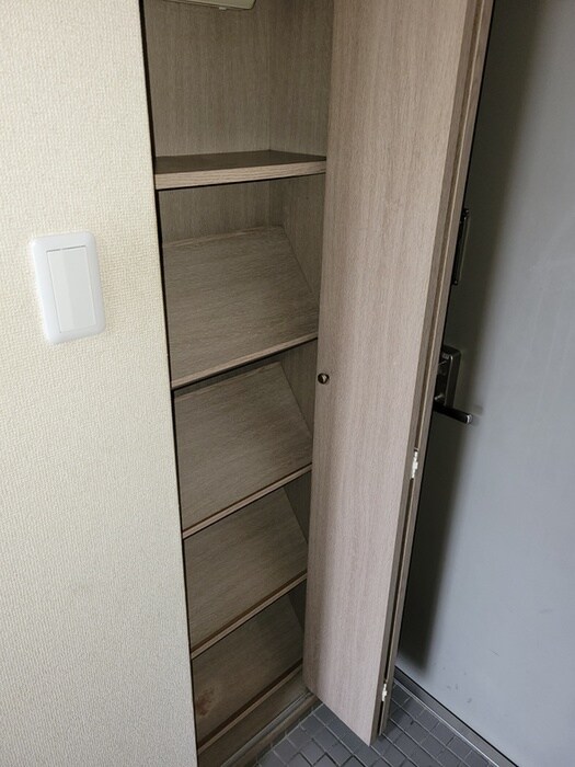 物件内観写真12　(靴箱)