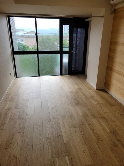 物件内観写真18　(居室)