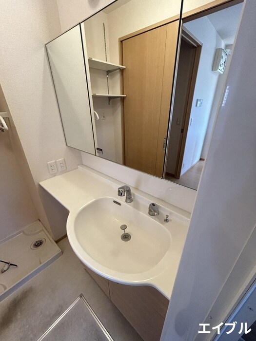 物件内観写真10　(洗面)