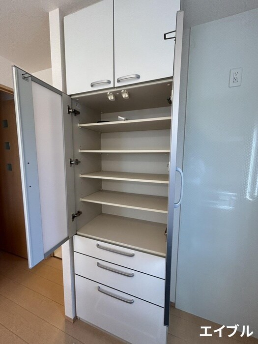 物件内観写真13　(収納)