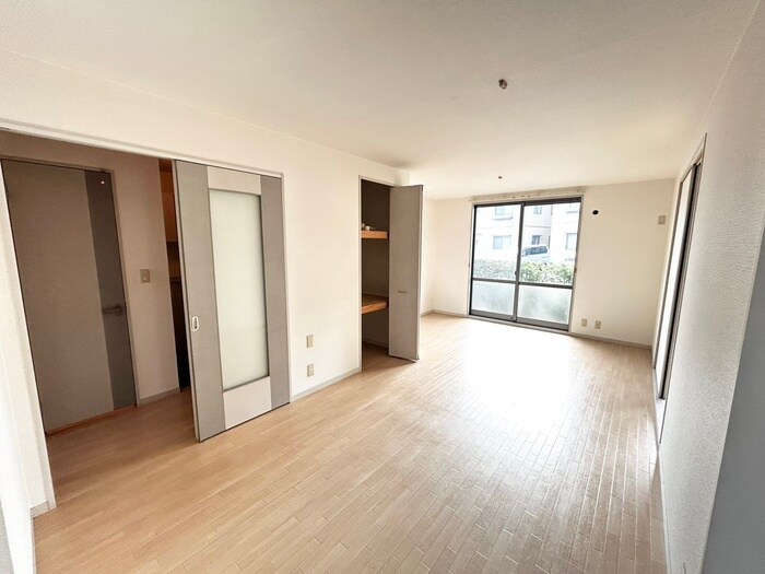 物件内観写真18　(居室)