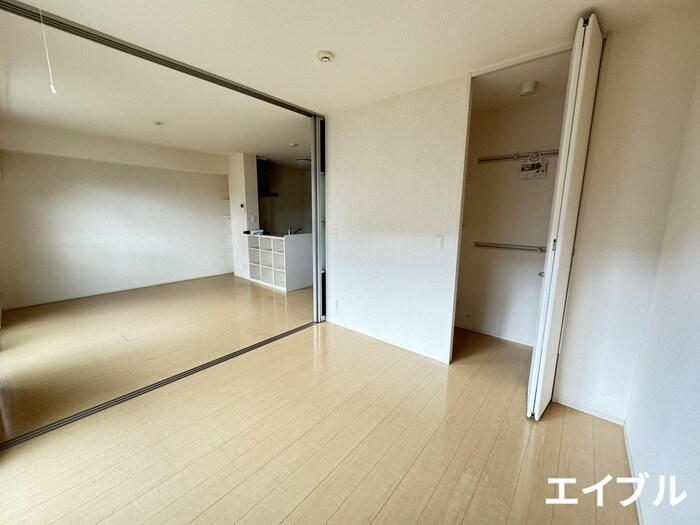 物件内観写真9　(居室)