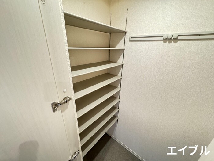 物件内観写真11　(靴箱)