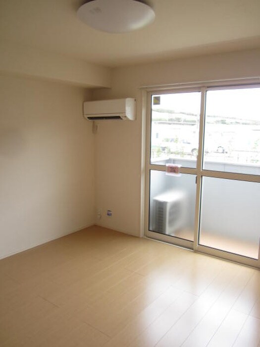 物件内観写真14　(居室)