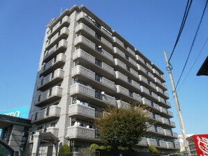 クレスティ空港前外観写真