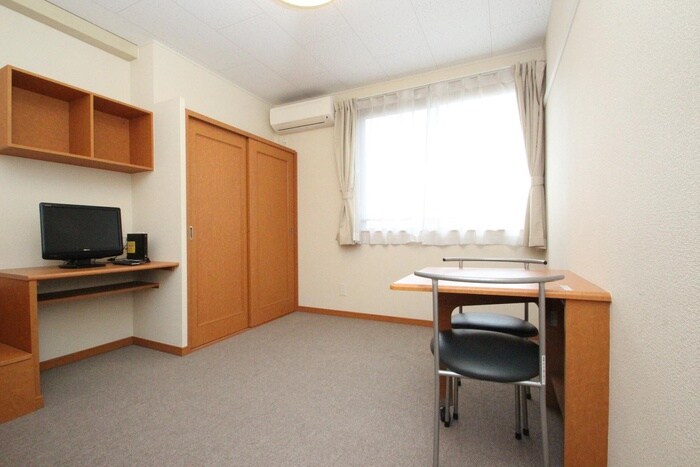 物件内観写真6　(居室)