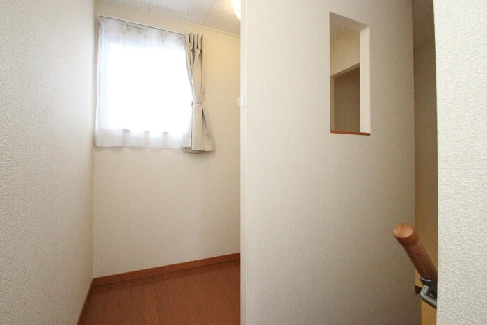 物件内観写真7　(収納)