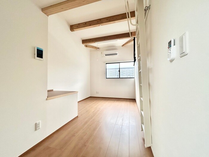 物件内観写真3　(居室)