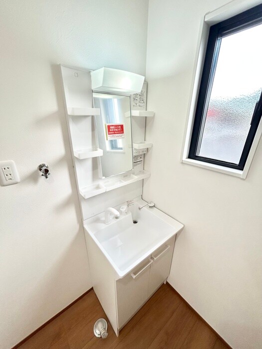 物件内観写真7　(洗面)