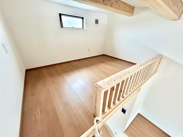 物件内観写真11　(ロフト)