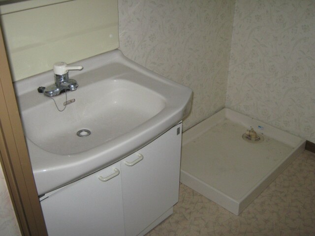 物件内観写真10　(洗面)