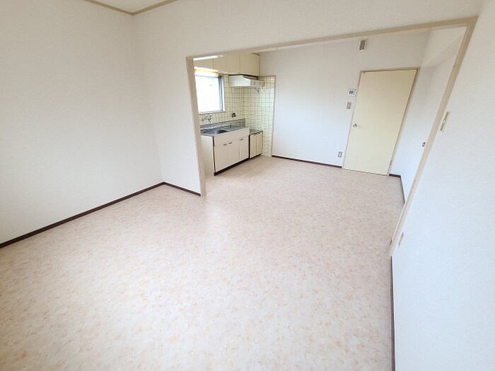 物件内観写真9　(居室)