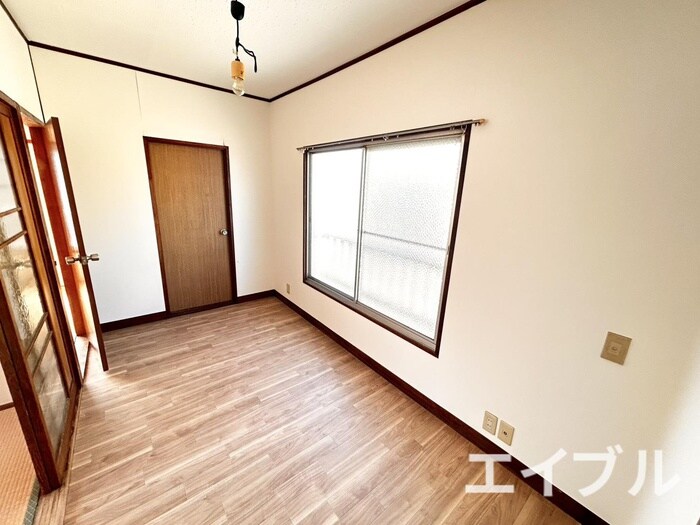 物件内観写真15　(居室)