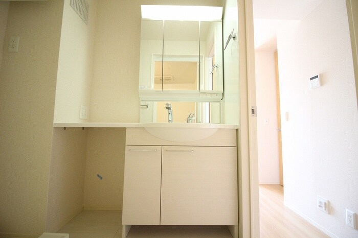 物件内観写真8　(洗面)