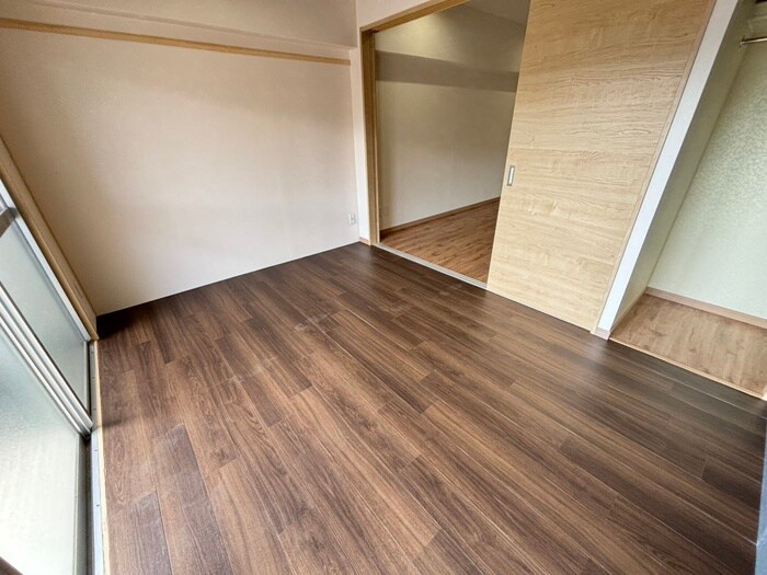 物件内観写真5　(居室)