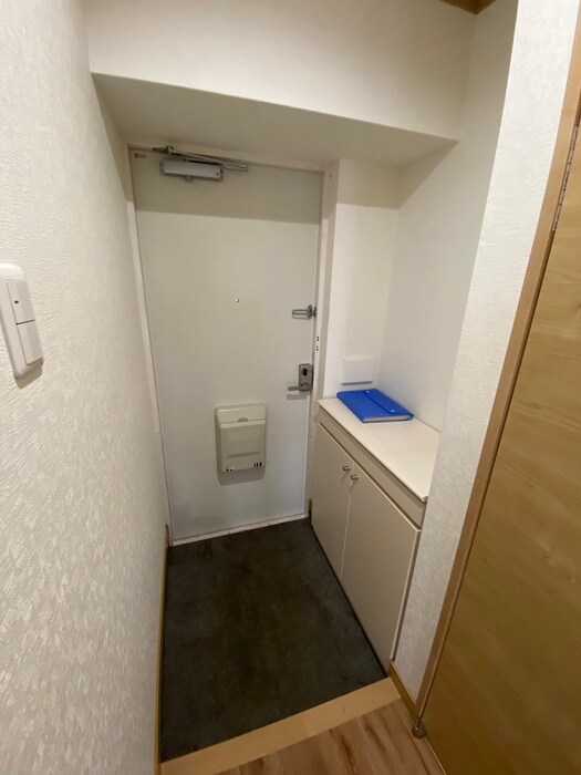 物件内観写真7　(玄関)