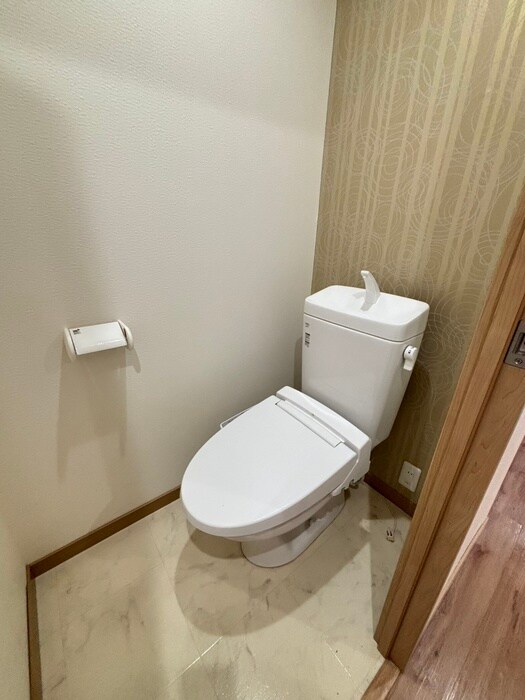 物件内観写真9　(トイレ)