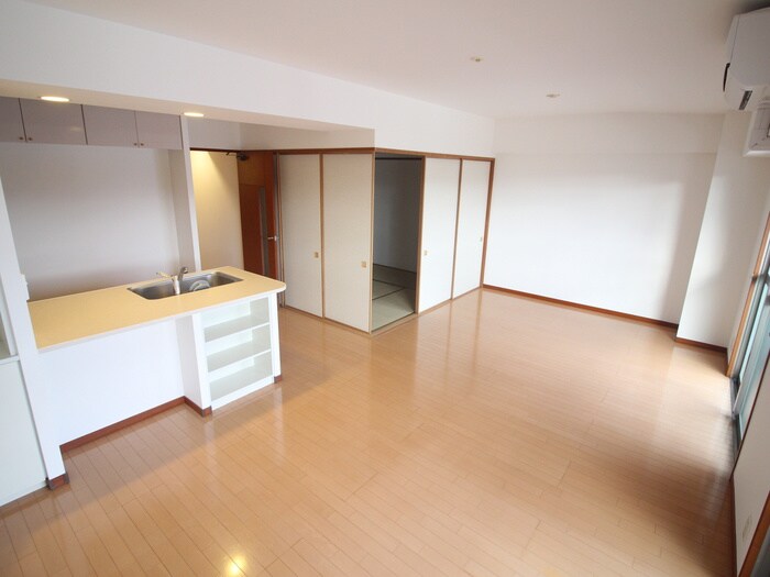 物件内観写真8　(居室)