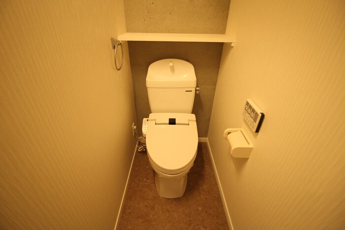 物件内観写真14　(トイレ)