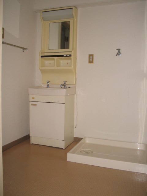 物件内観写真8　(内観写真)