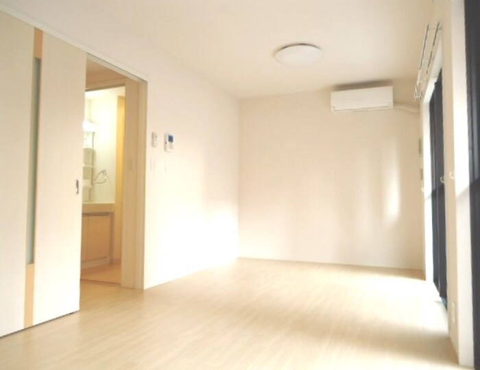 物件内観写真6　(居室)