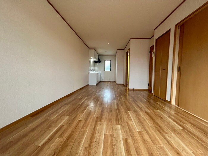 物件内観写真4　(居室)