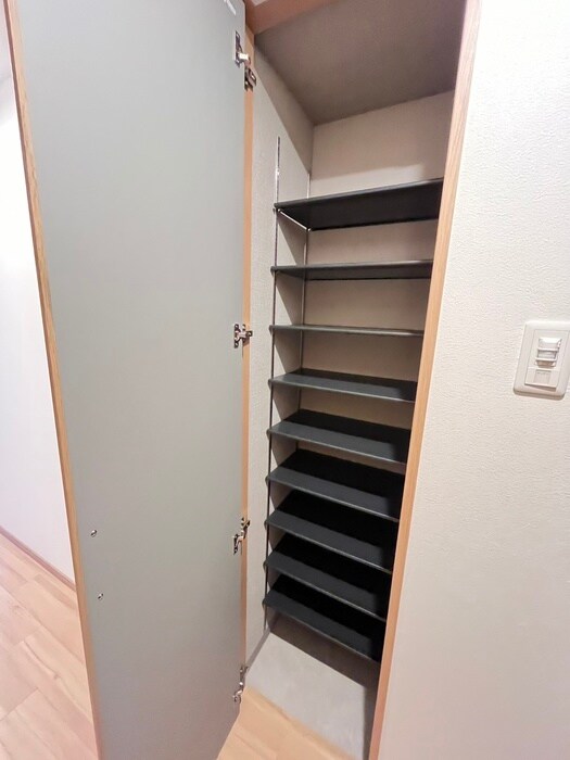 物件内観写真14　(靴箱)