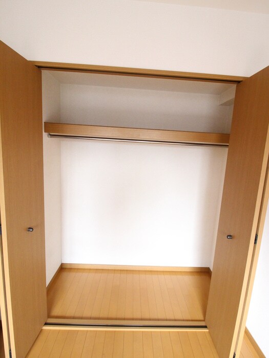 物件内観写真12　(収納)