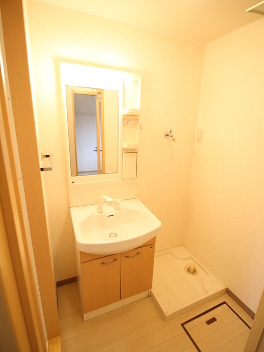 物件内観写真9　(洗面)