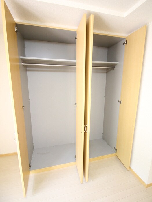 物件内観写真10　(収納)