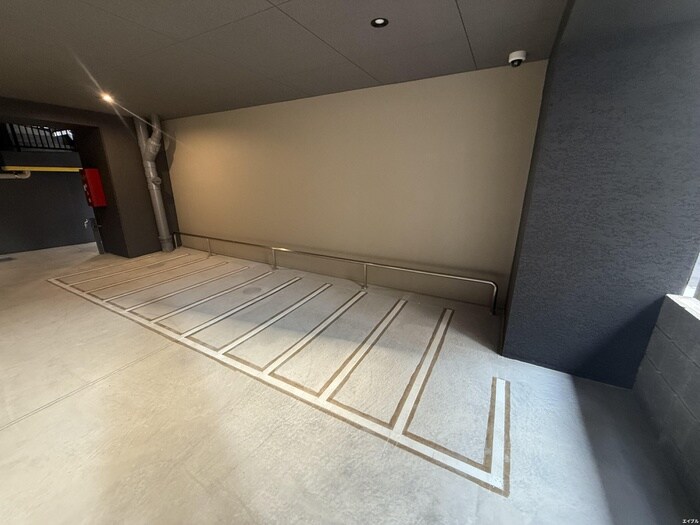 物件外観写真6　(駐輪場)