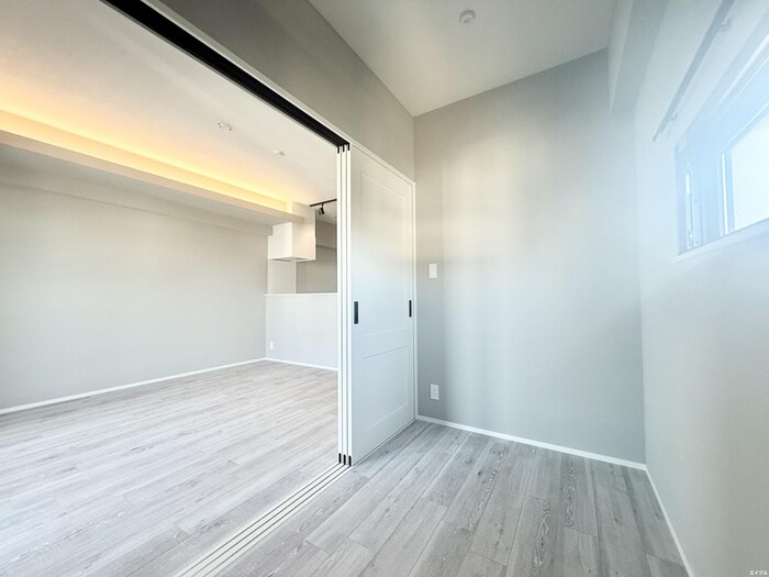 物件内観写真11　(居室)