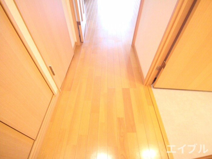 物件内観写真17　(廊下)