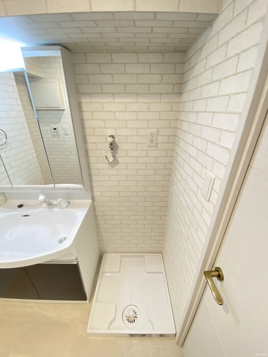 物件内観写真13　(洗濯機置場)