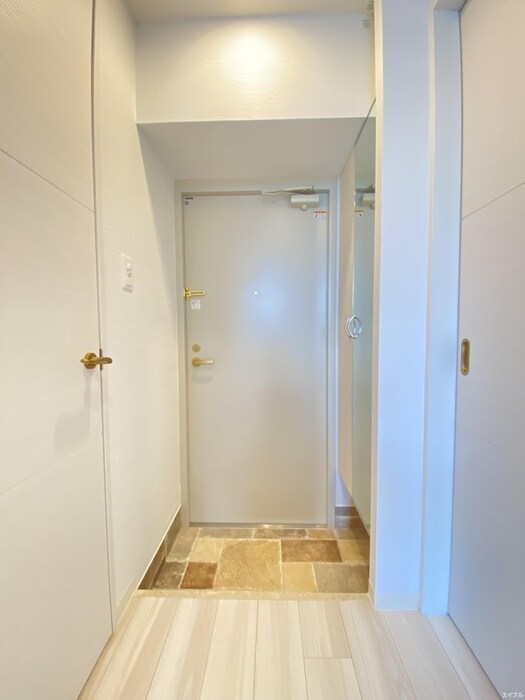 物件内観写真15　(玄関)