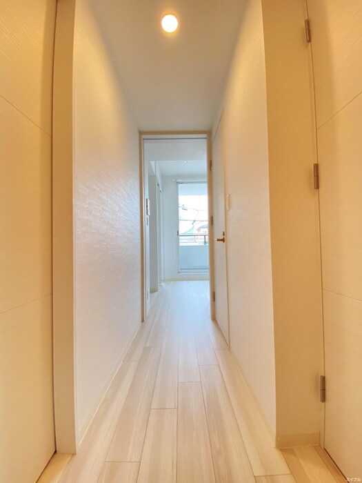 物件内観写真19　(廊下)