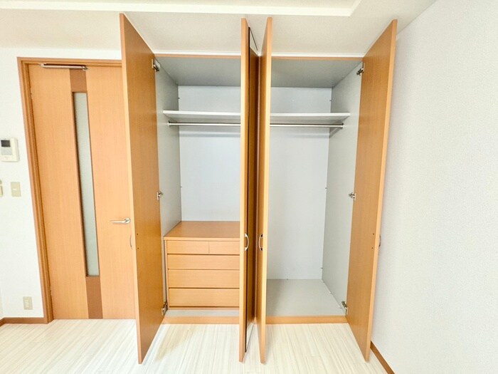 物件内観写真11　(収納)