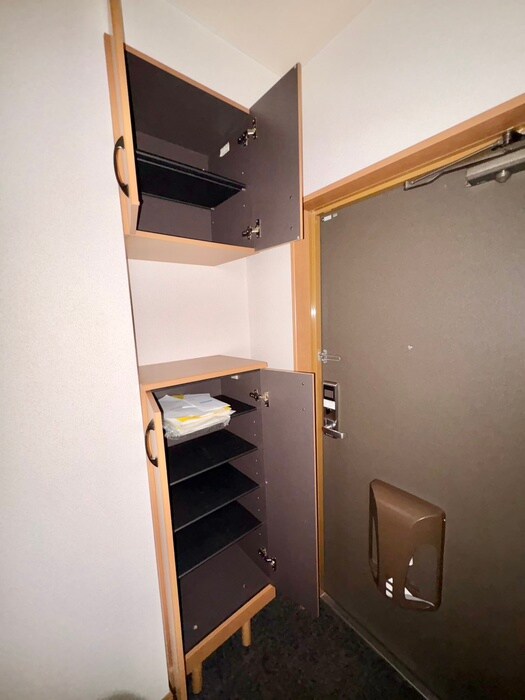 物件内観写真13　(靴箱)