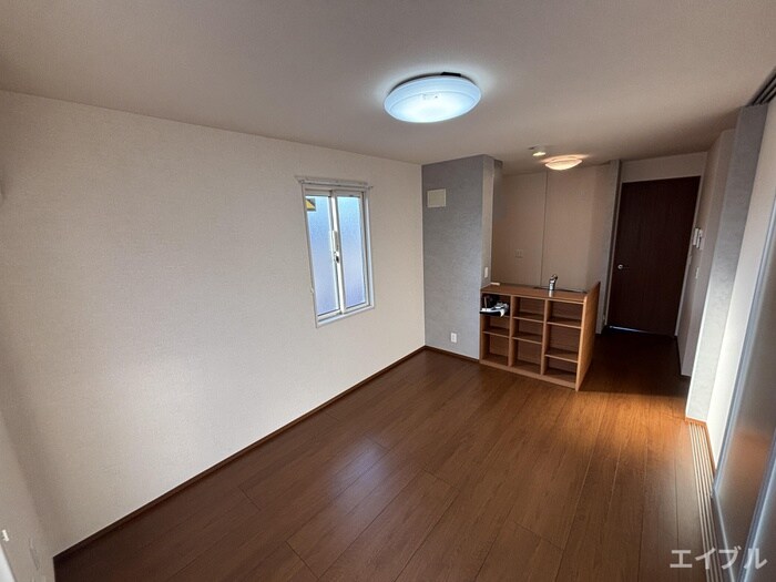 物件内観写真4　(居室)