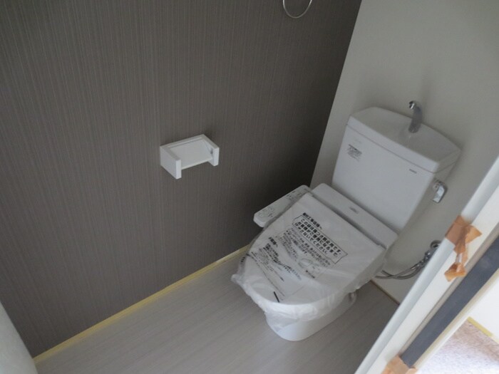物件内観写真8　(トイレ)