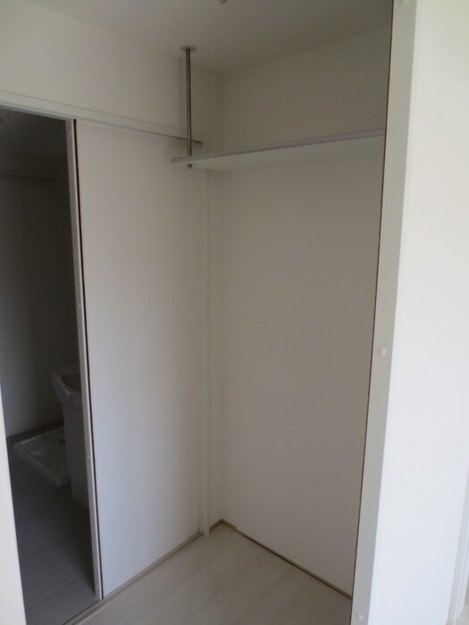 物件内観写真10　(収納)