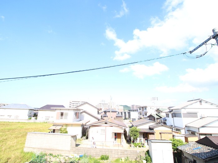 物件内観写真18　(室内からの展望)