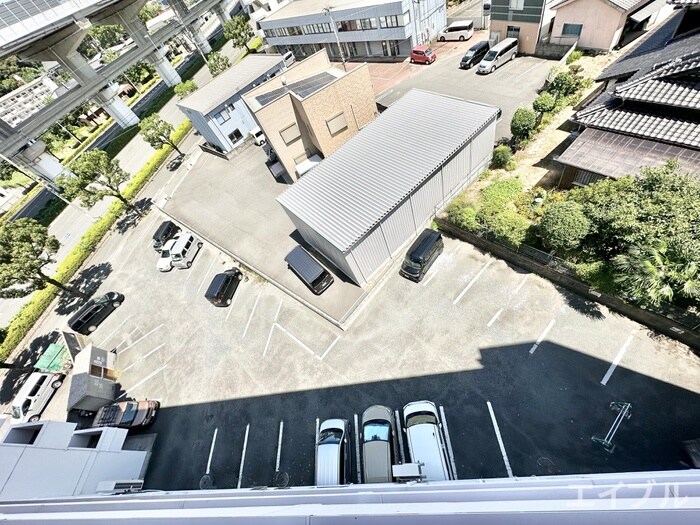 物件外観写真4　(駐車場)