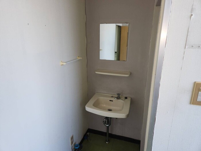 物件内観写真15　(洗面)