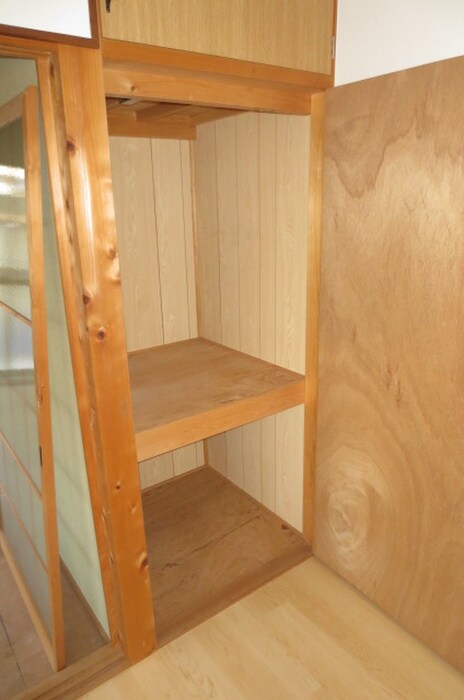 物件内観写真12　(収納)