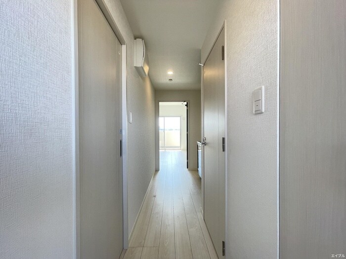 物件内観写真17　(廊下)
