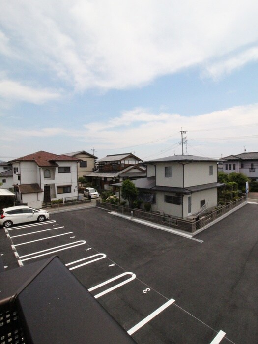 物件内観写真13　(室内からの展望)