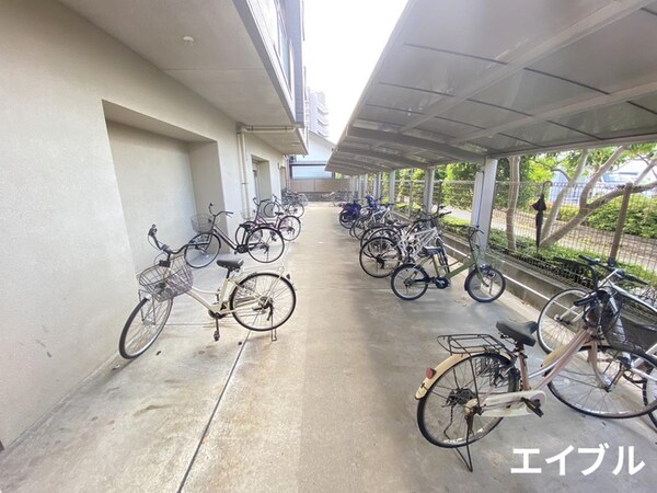 駐輪場