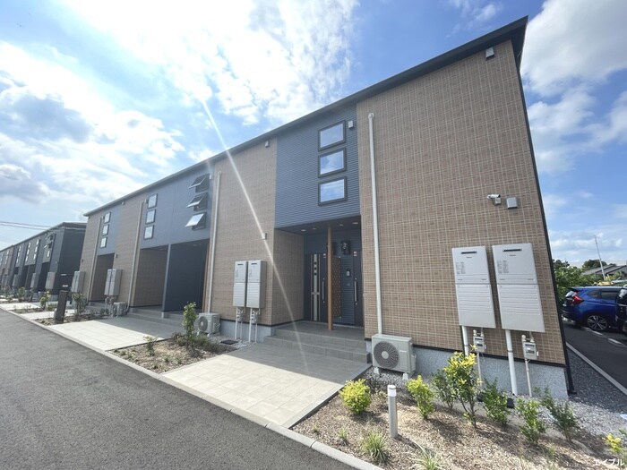 物件外観写真1　(外観写真)